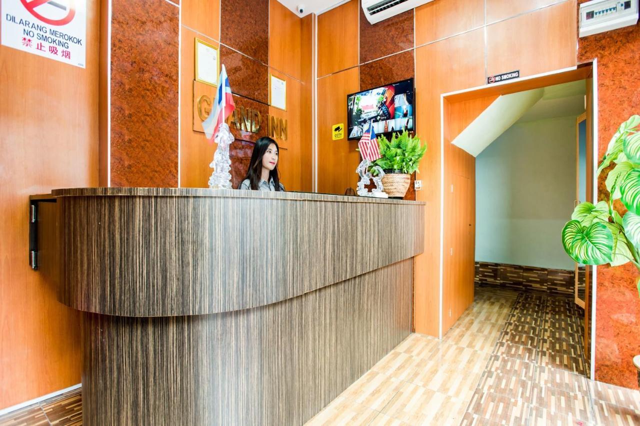 Oyo 89712 Grand Inn Семпорна Экстерьер фото