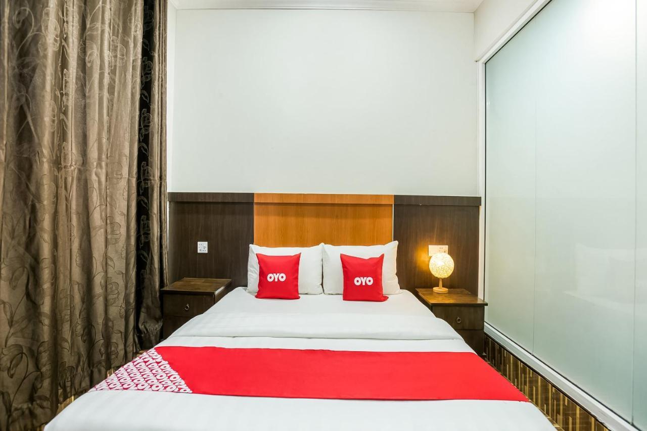 Oyo 89712 Grand Inn Семпорна Экстерьер фото